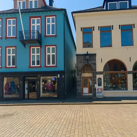 Apartment Center - Quiet Gem - Norwegians Minimum Age 25 *